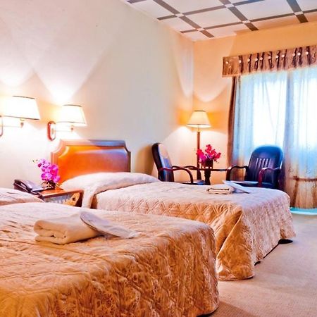 Savannah Hotel & Casino ปารามารีโบ ภายนอก รูปภาพ