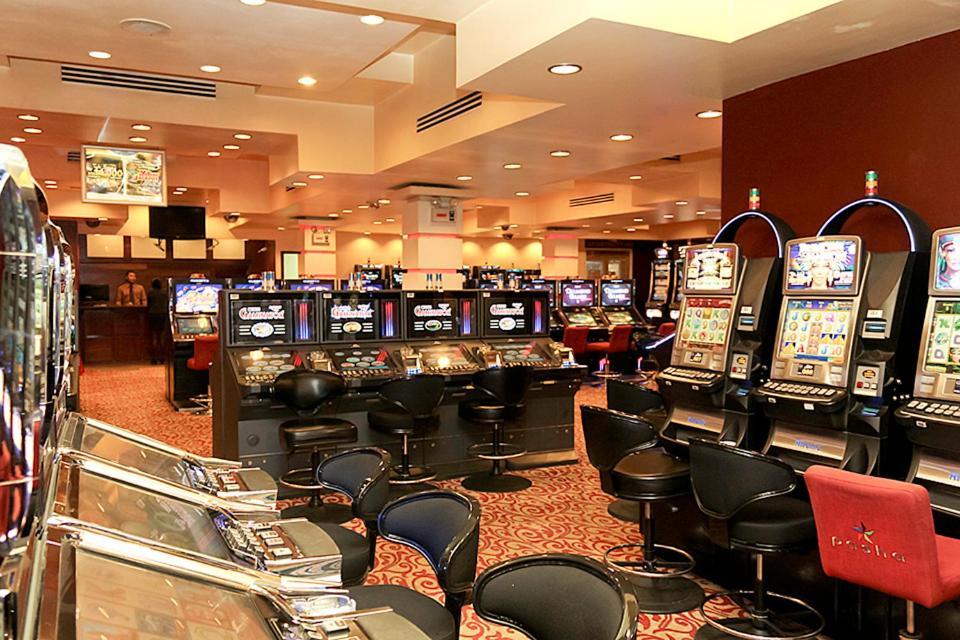 Savannah Hotel & Casino ปารามารีโบ ภายนอก รูปภาพ