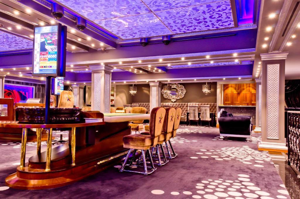 Savannah Hotel & Casino ปารามารีโบ ภายนอก รูปภาพ